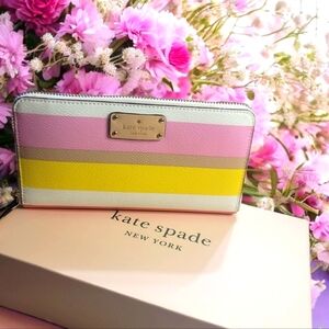 KATE SPADE Neda Grove Street Dune Stripe Zip Around Accordion Wallet NWOT